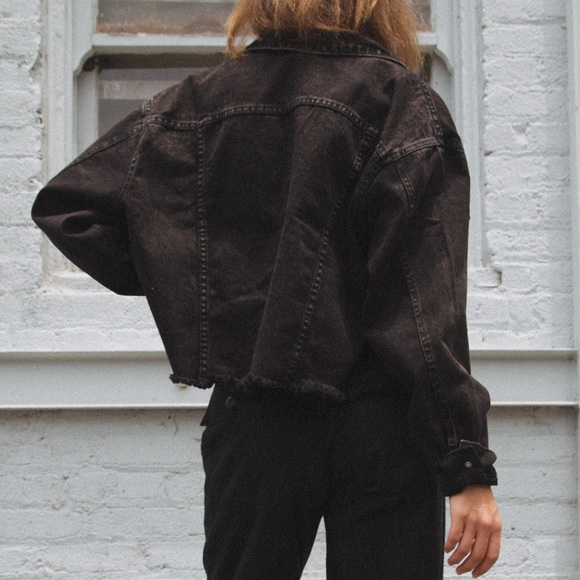 BRANDY MELVILLE JEANS JACKET - Picture 2 of 4